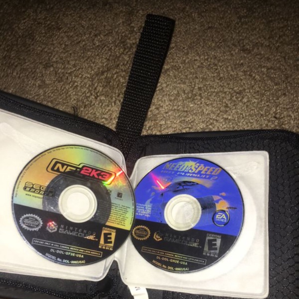 GameCube - Picture 6 of 8